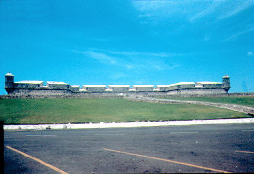 Fachada principal, 1999.