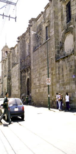 Fachada en perspectiva, 2005.