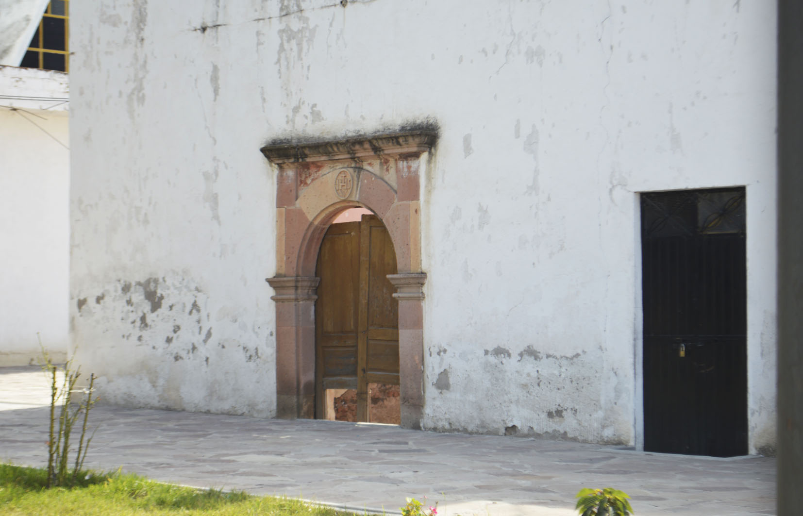 Imagen del acceso del templo, 2015.