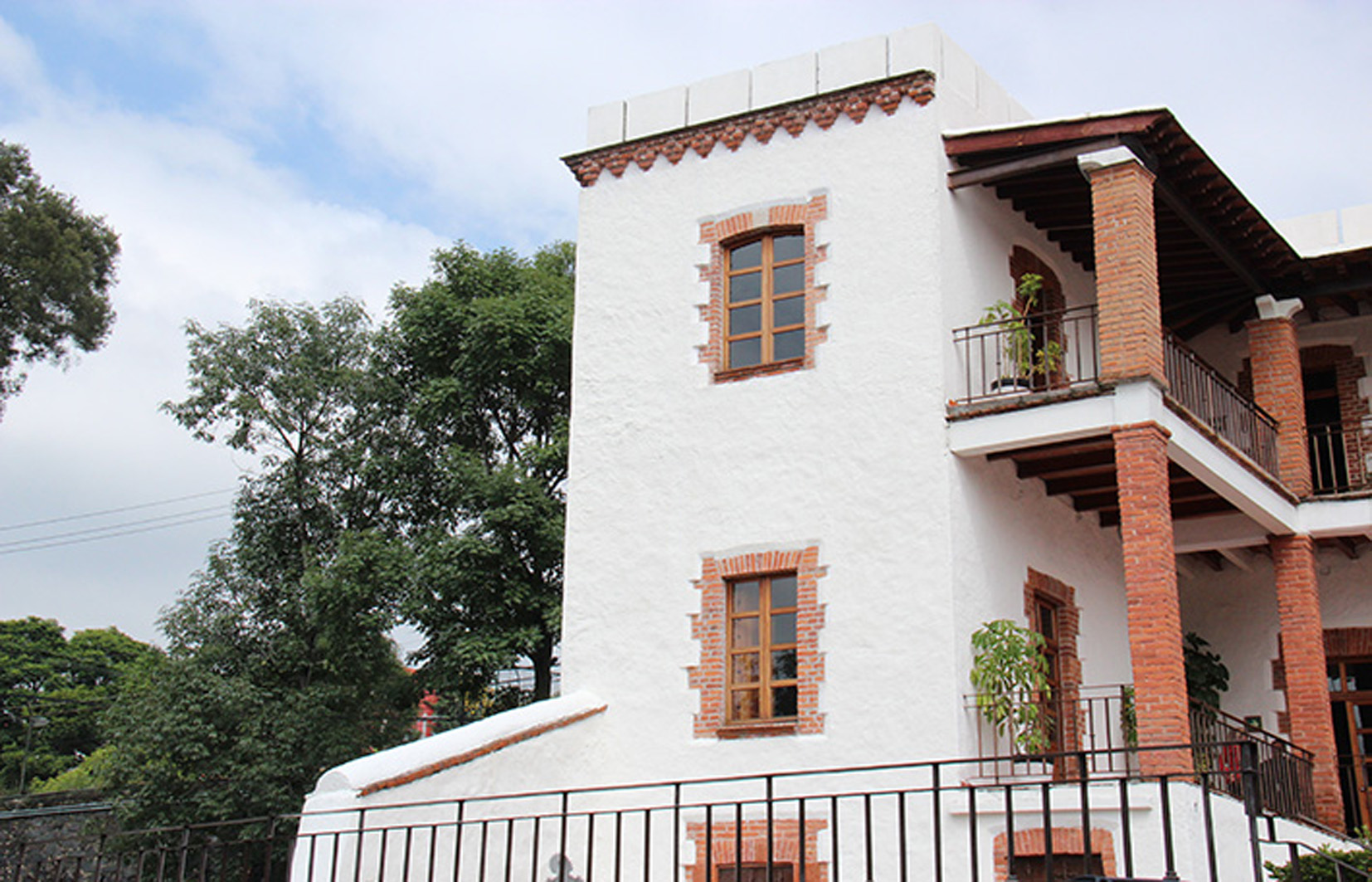 Detalle de fachada, 2016