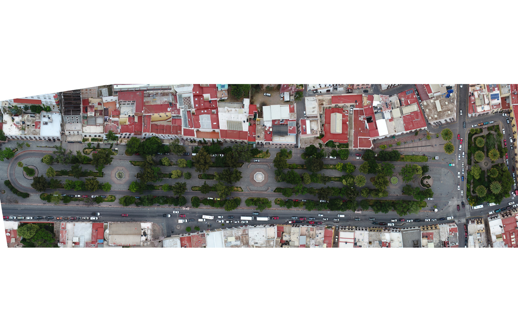 Vista aérea de la Alameda Trinidad García de la Cadena, 2022.