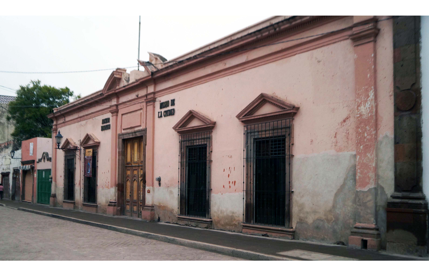 Fachada, 2016.