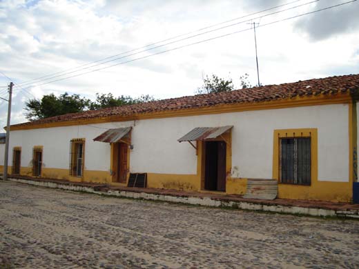 Imagen de la fachada, a&ntilde;o 2005.