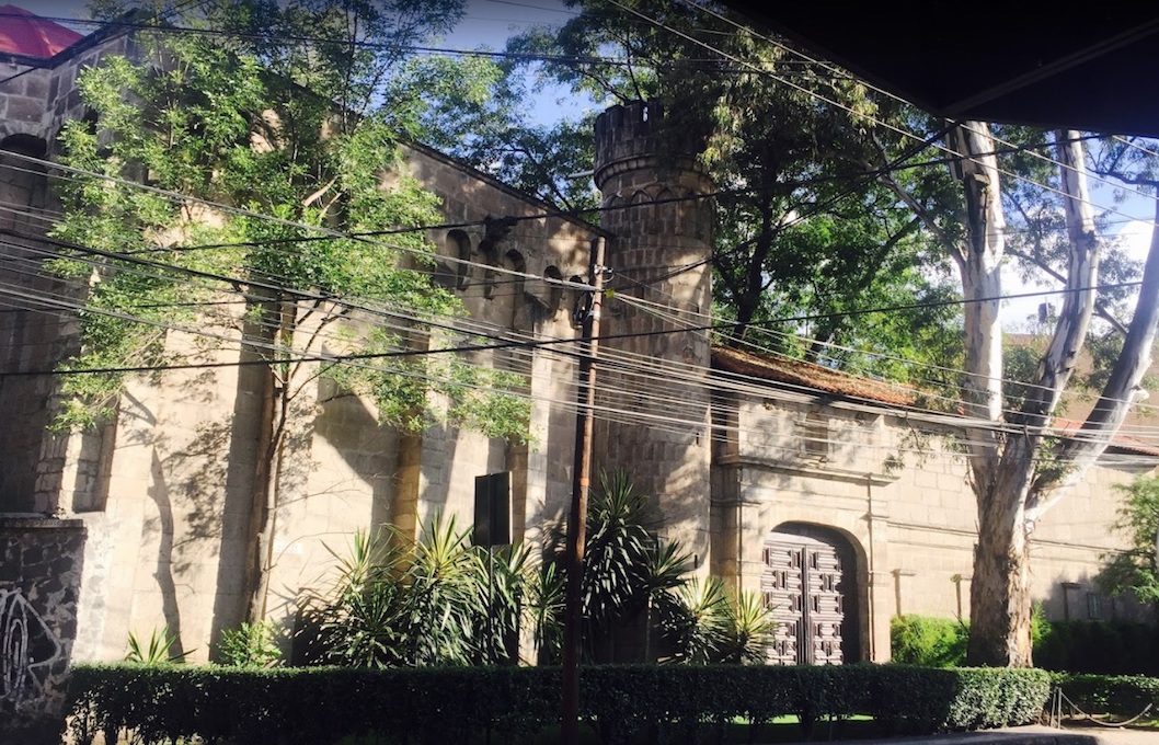 Fachada, 2018.