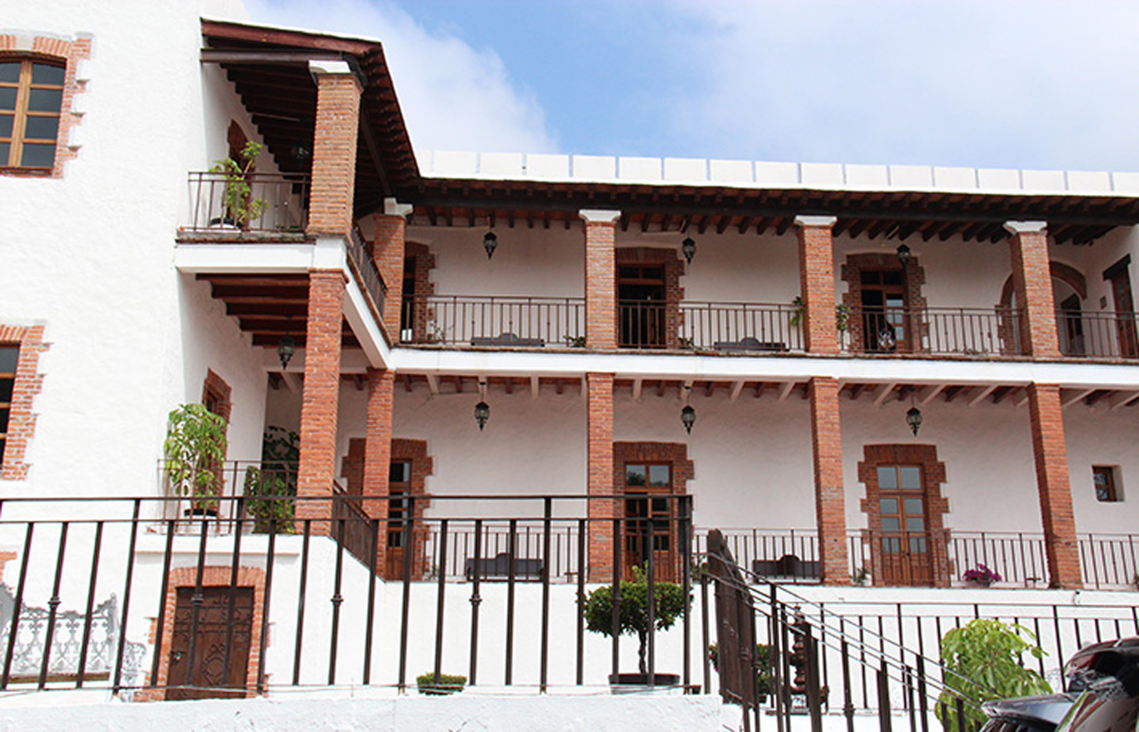 Fachada principal, 2016