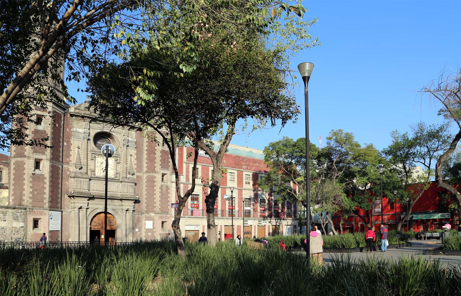 Vista de la plaza. 2016.