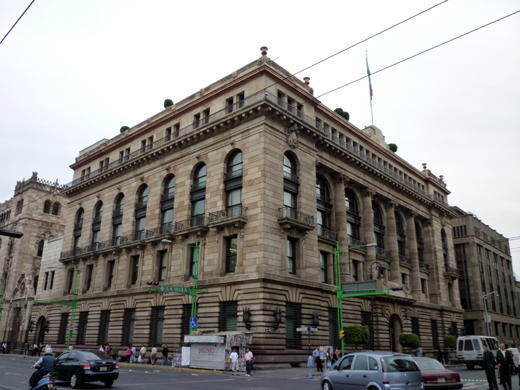 Fachada principal, 2009