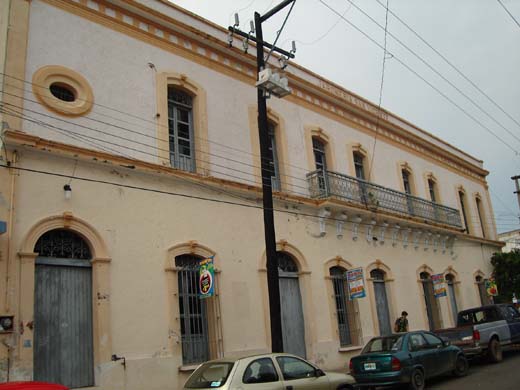 Imagen de la fachada, a&ntilde;o 2005.