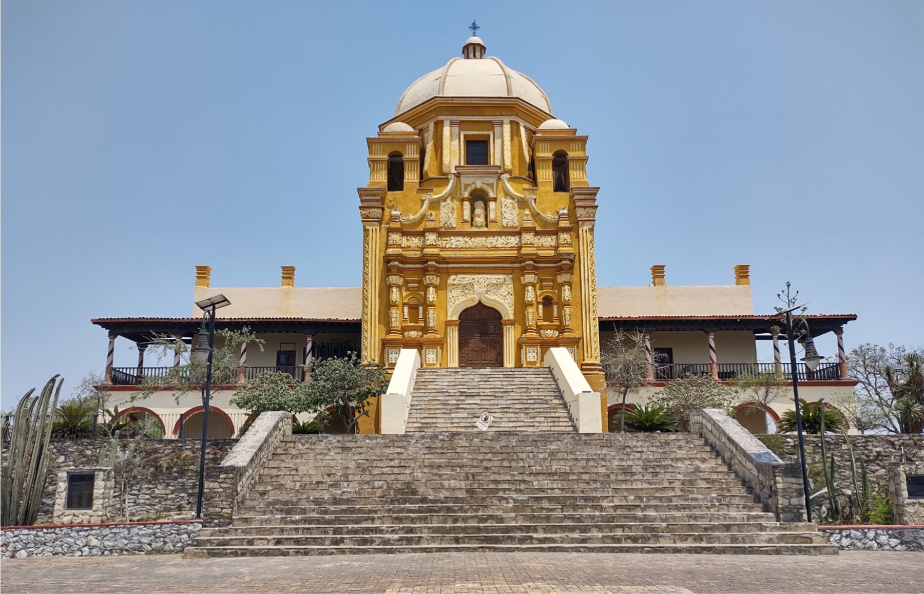 Fachada oriente del Museo Regional de Nuevo León Ex-Obispado, 2022.