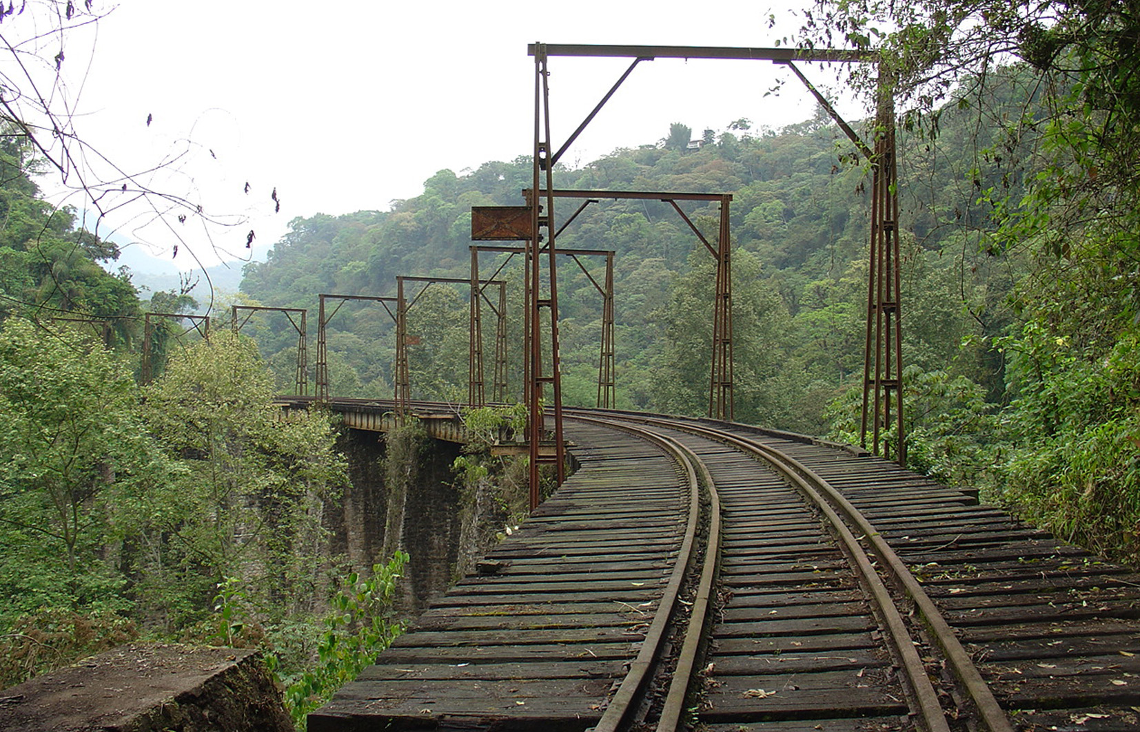 Vista oriente-poniente, 2005.