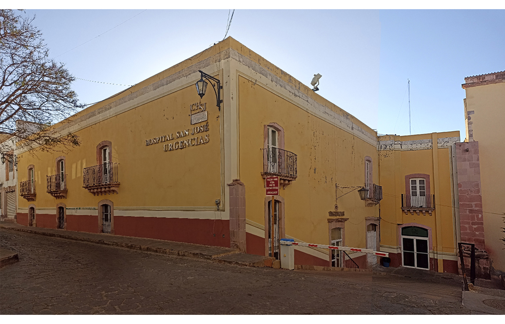Fachadas norponiente y sur, 2023.