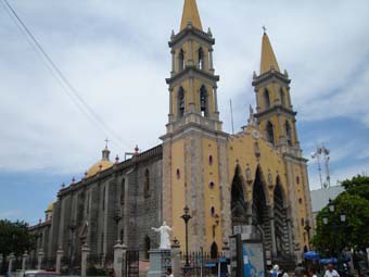Imagen de la fachada, a&ntilde;o 2005.