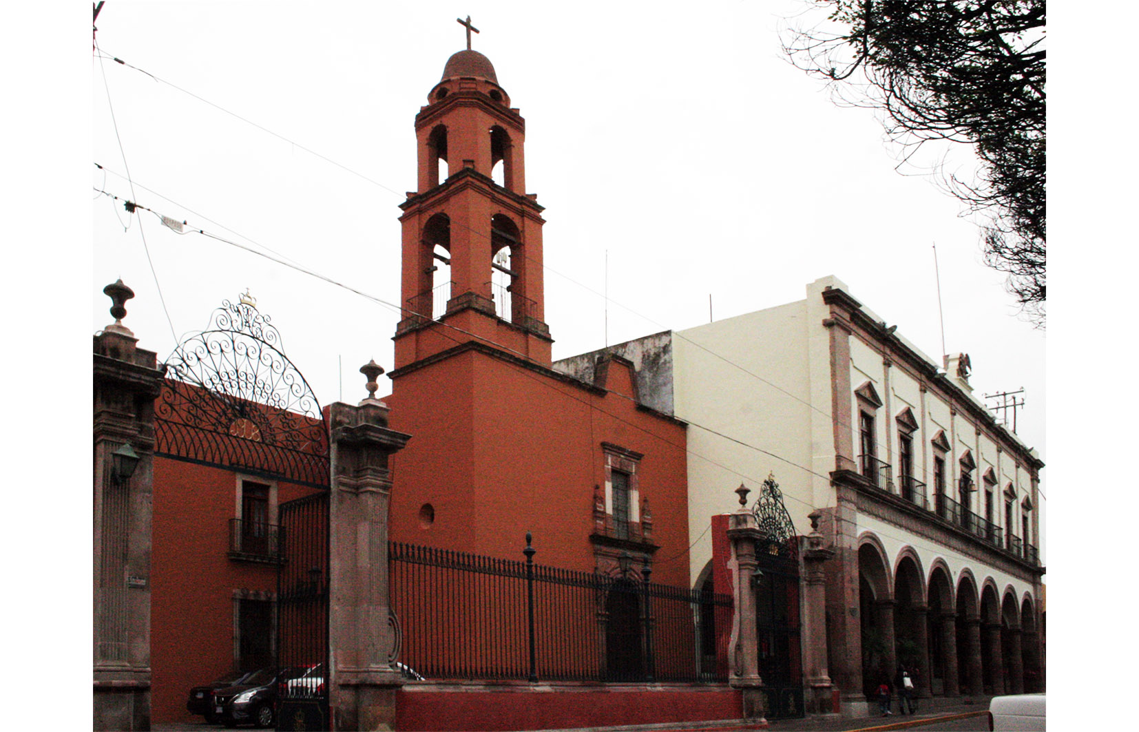 Fachada, 2016.