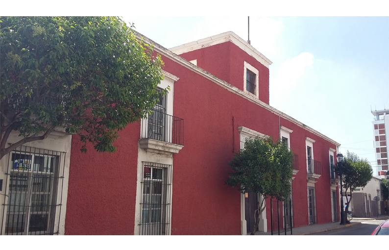 Fachada principal.