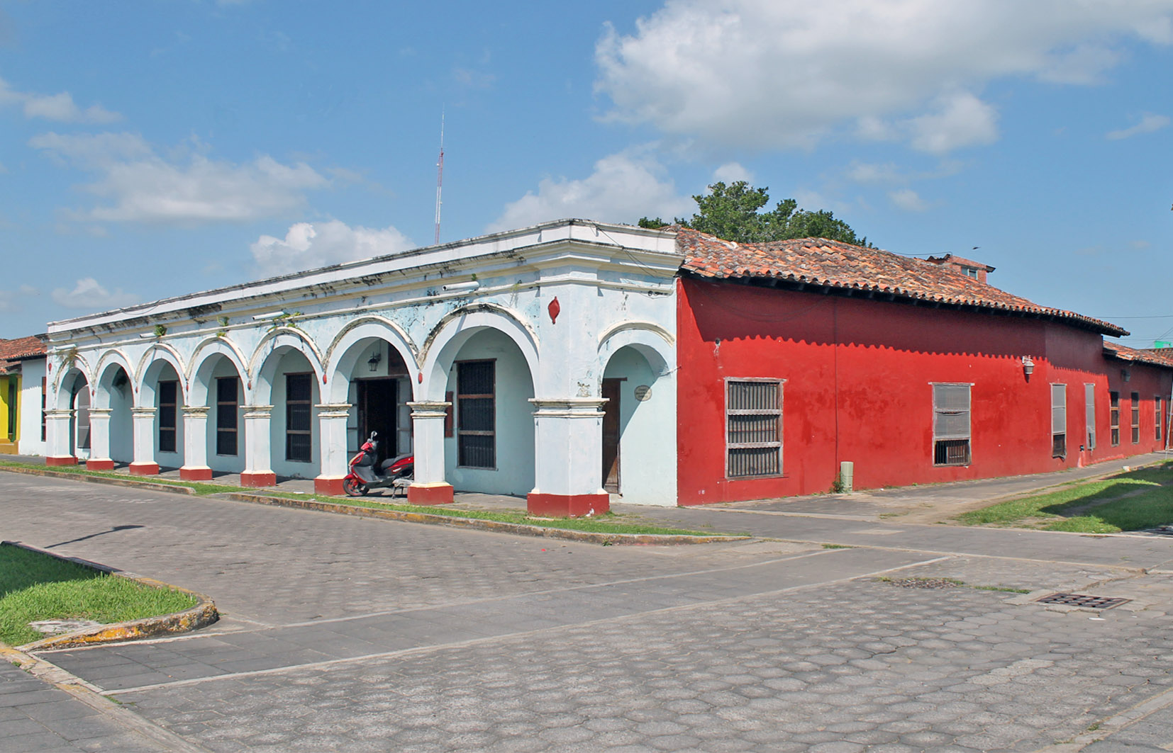 Fachada, 2017.