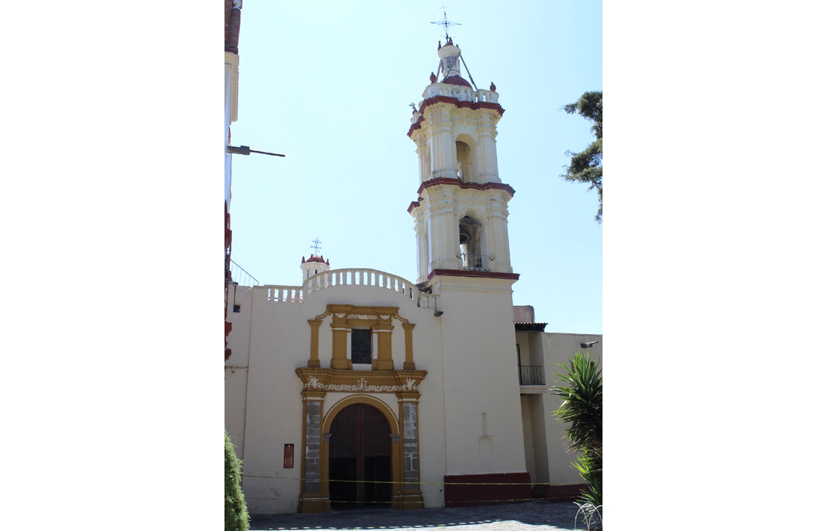 Portada de parroquia, 2018.